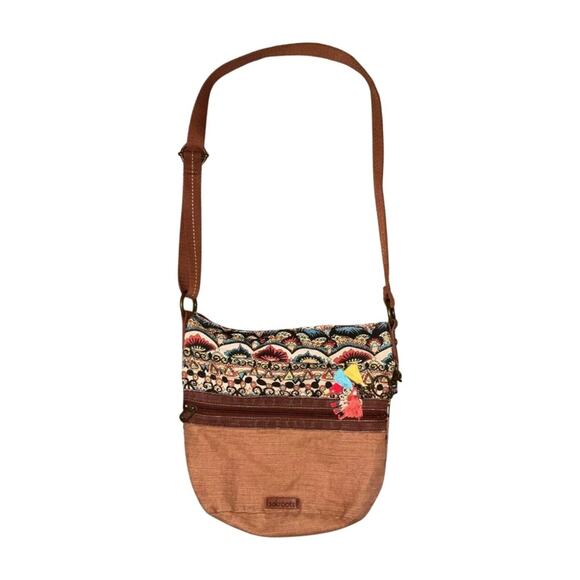 Sakroots Siena Artist Circle Soft Bucket Crossbody. - Picture 1 of 4